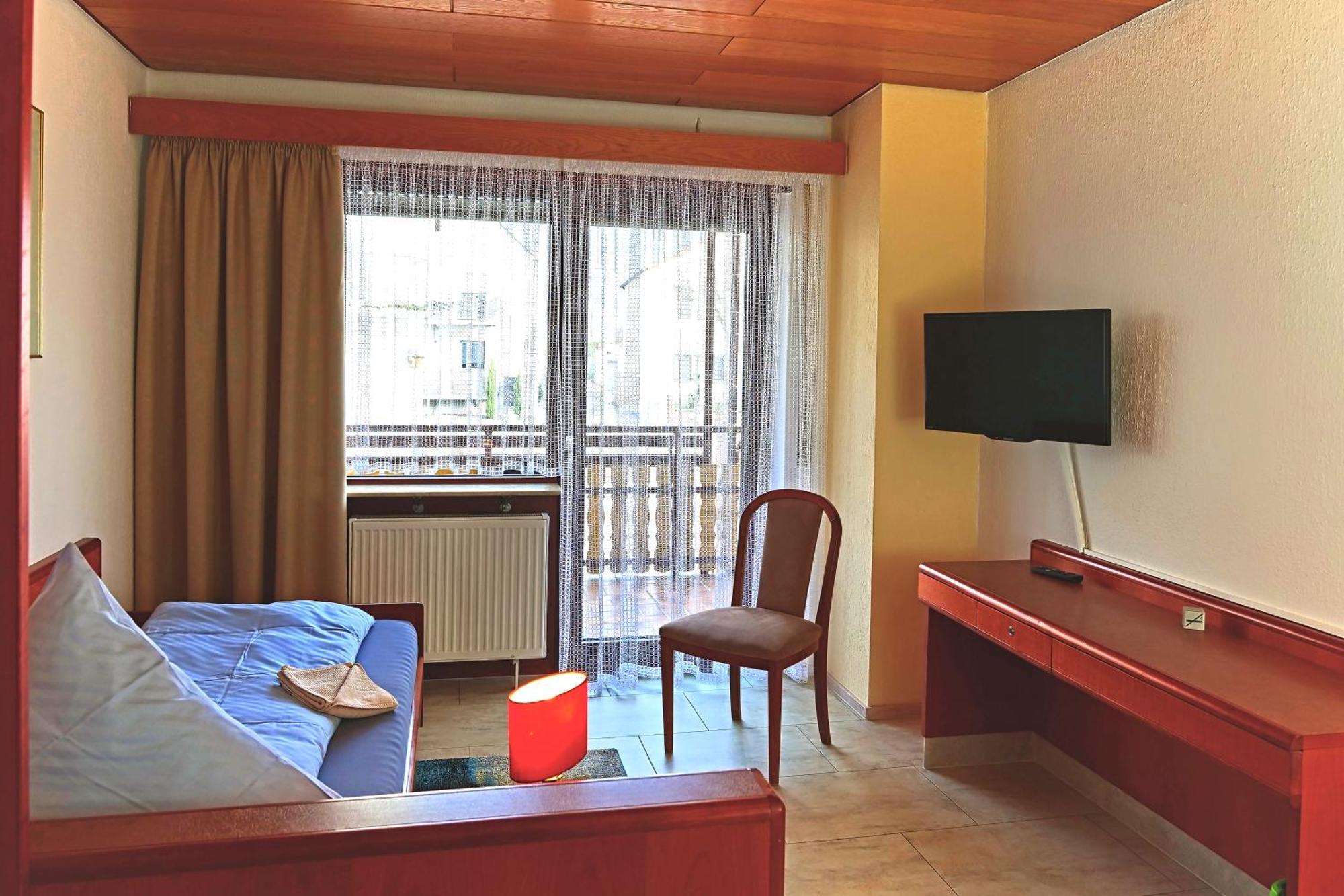 Hotel Garni Sebastian Kirrweiler  Eksteriør billede
