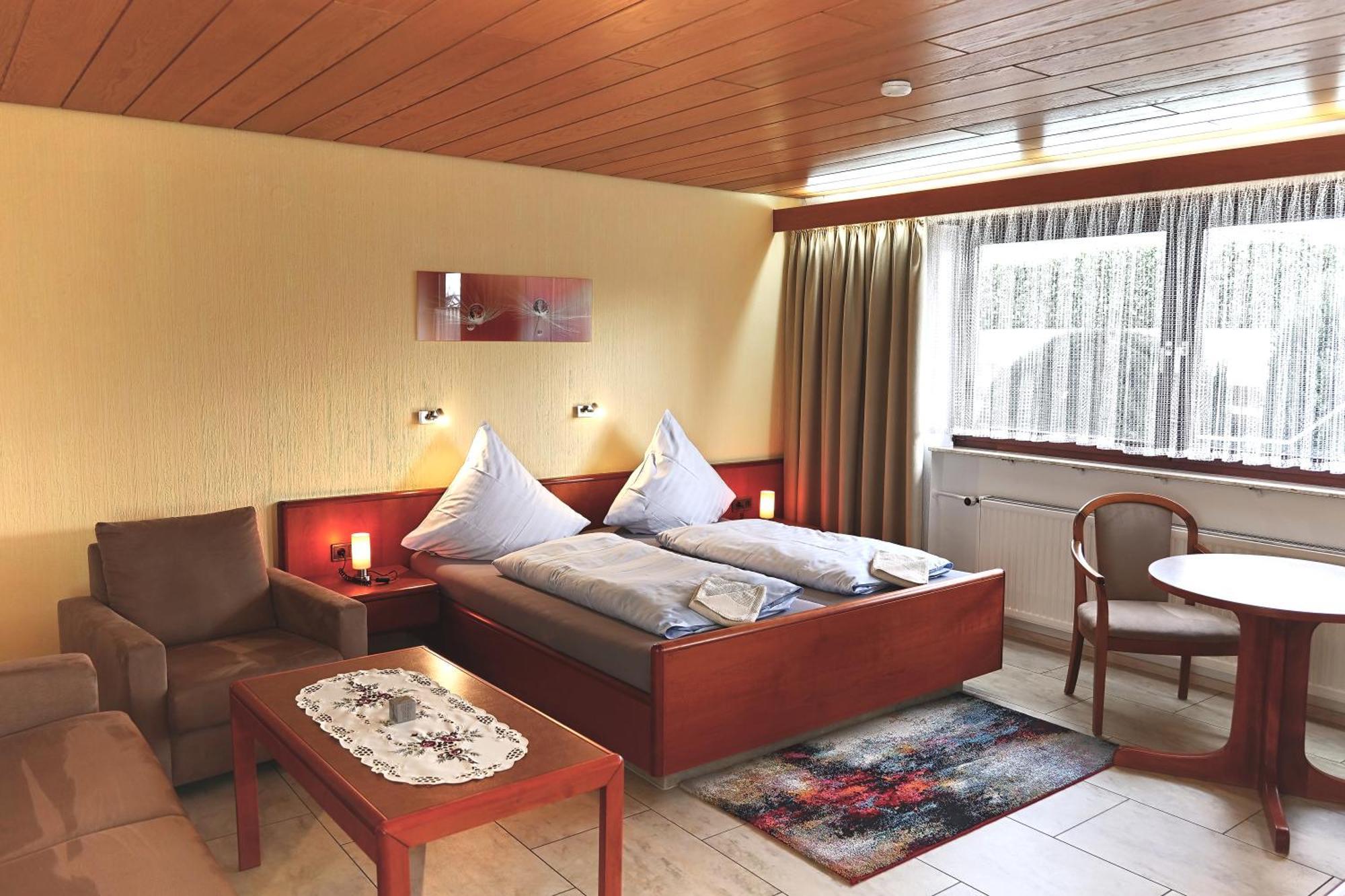 Hotel Garni Sebastian Kirrweiler  Eksteriør billede
